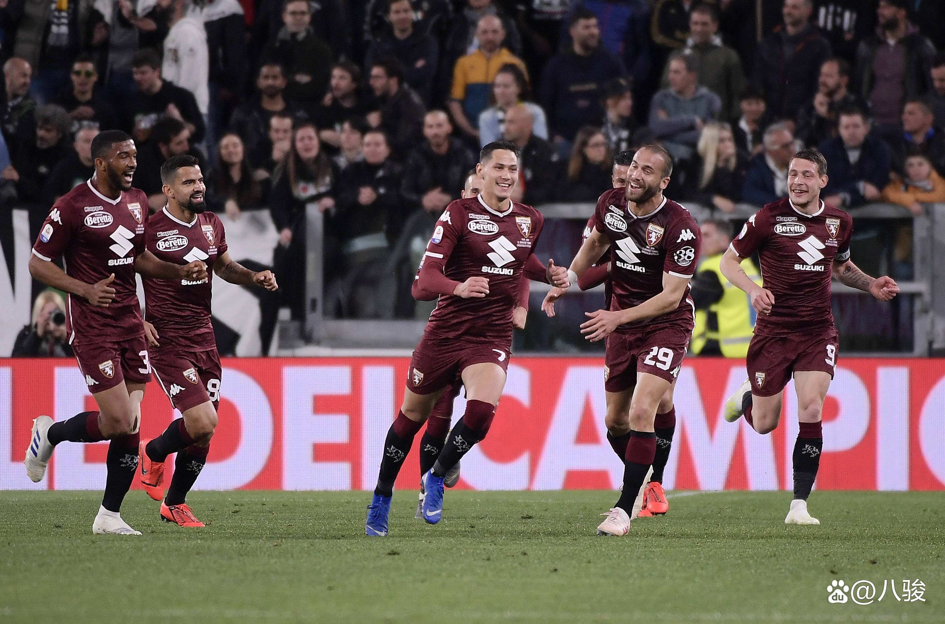 关于大阪钢巴赢得关键胜利，赢得了球迷的尊重的信息