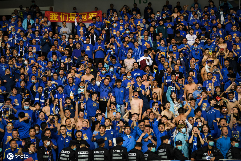 爱游戏中国官网-江苏苏宁豪取连胜，意气风发的简单介绍