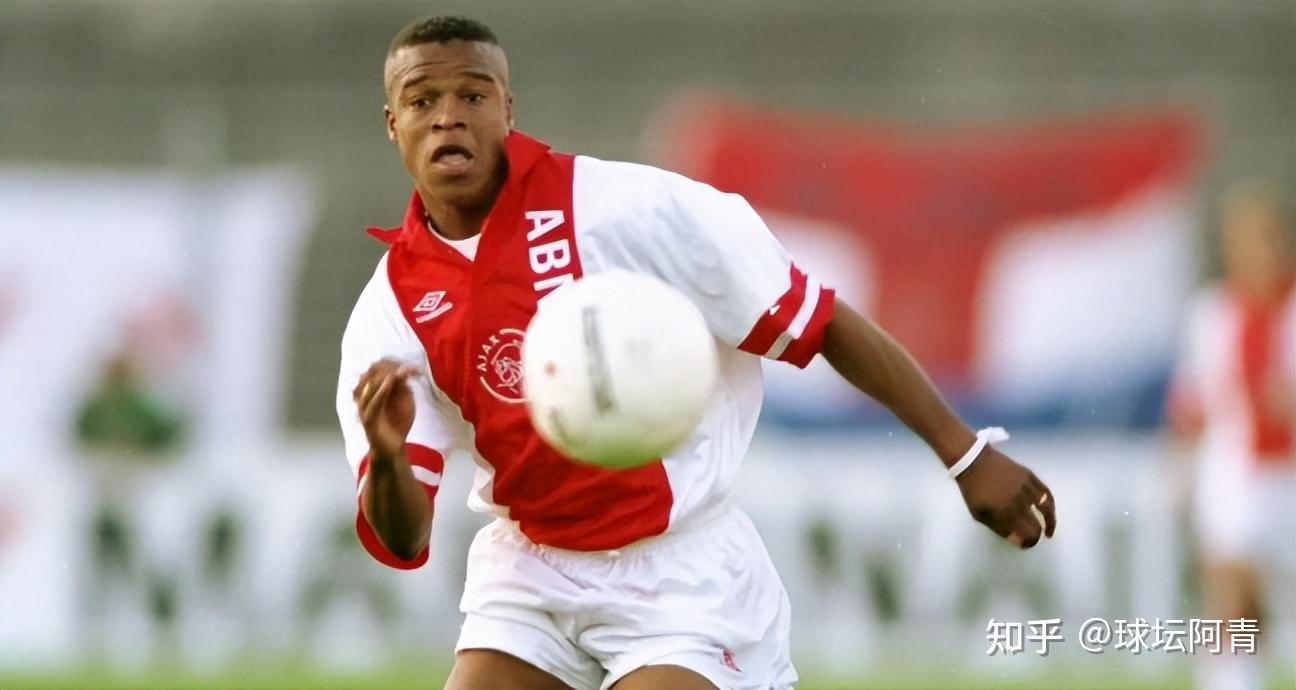 关于阿贾克斯青训崛起,年轻队员表现抢眼的信息 关于阿贾克斯青训崛起,年轻队员表现抢眼的信息