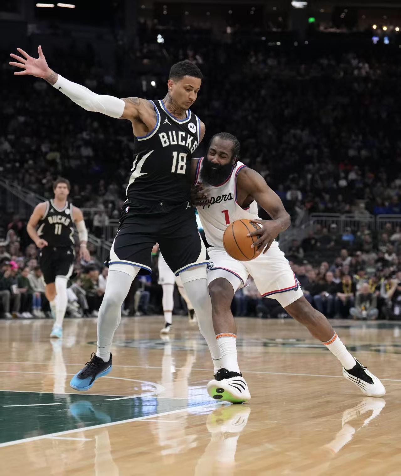 爱游戏官网-关于雄鹿主场取胜公牛，字母哥再度砍下全场最佳分的信息