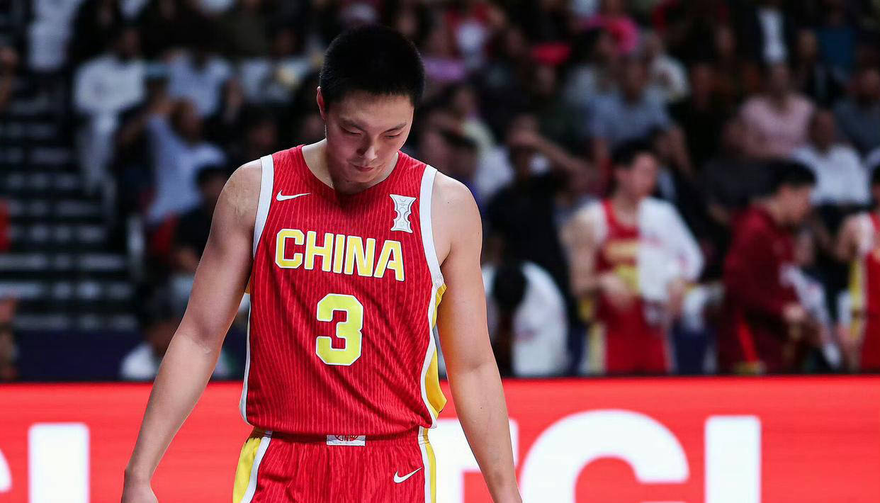 球员在比赛中展现出色的个人能力