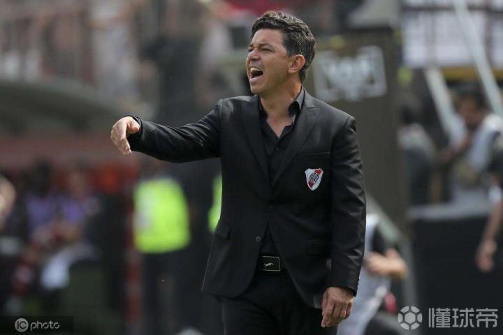 爱游戏官网-包含莱万特客场失利，战绩蒙上阴霾的词条