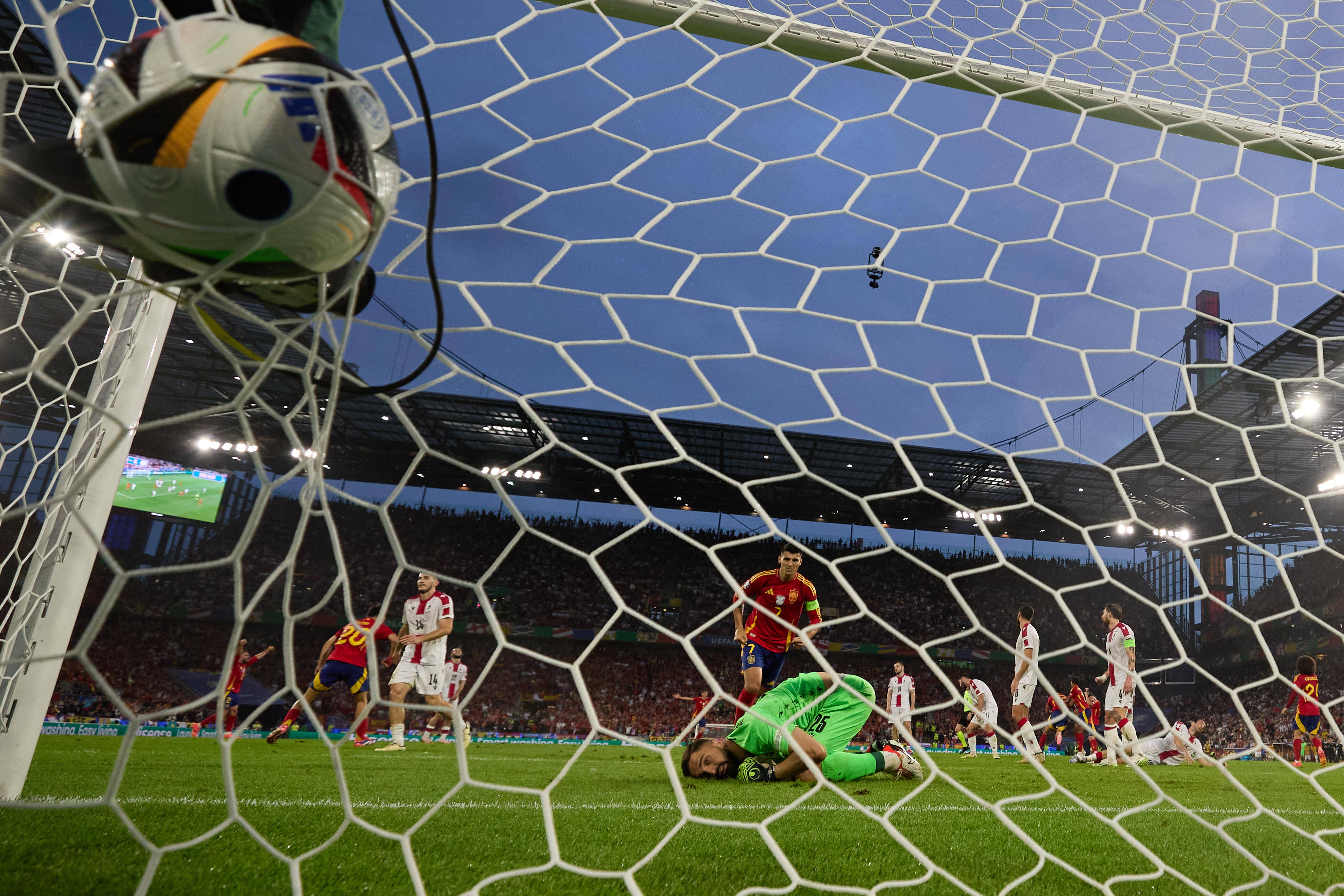 关于华沙喜获晋级之喜,成功晋级欧洲精英赛事半决赛的信息 关于华沙喜获晋级之喜,成功晋级欧洲精英赛事半决赛的信息