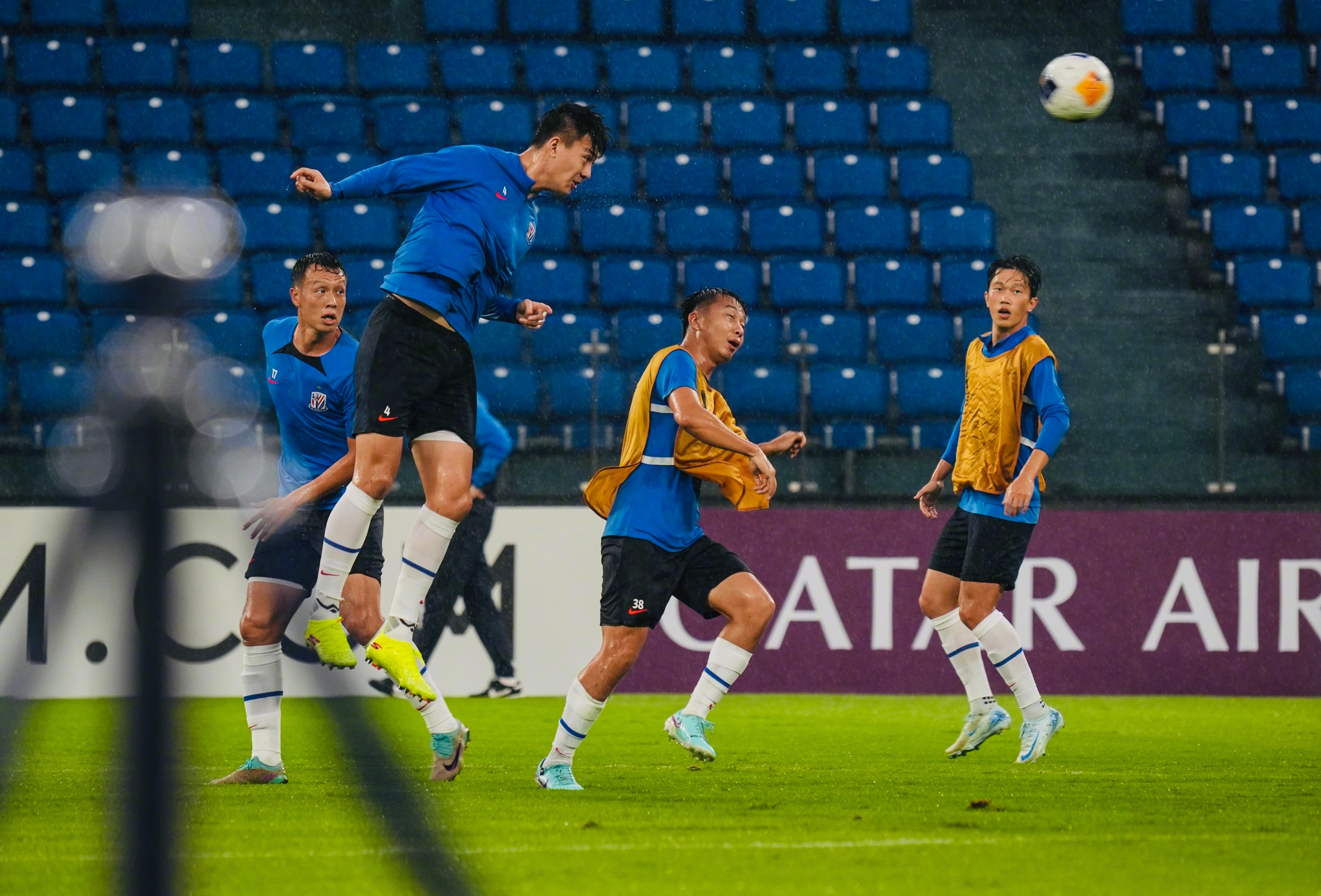 爱游戏网页版-南亚球队遭遇强劲亚洲对手的困境